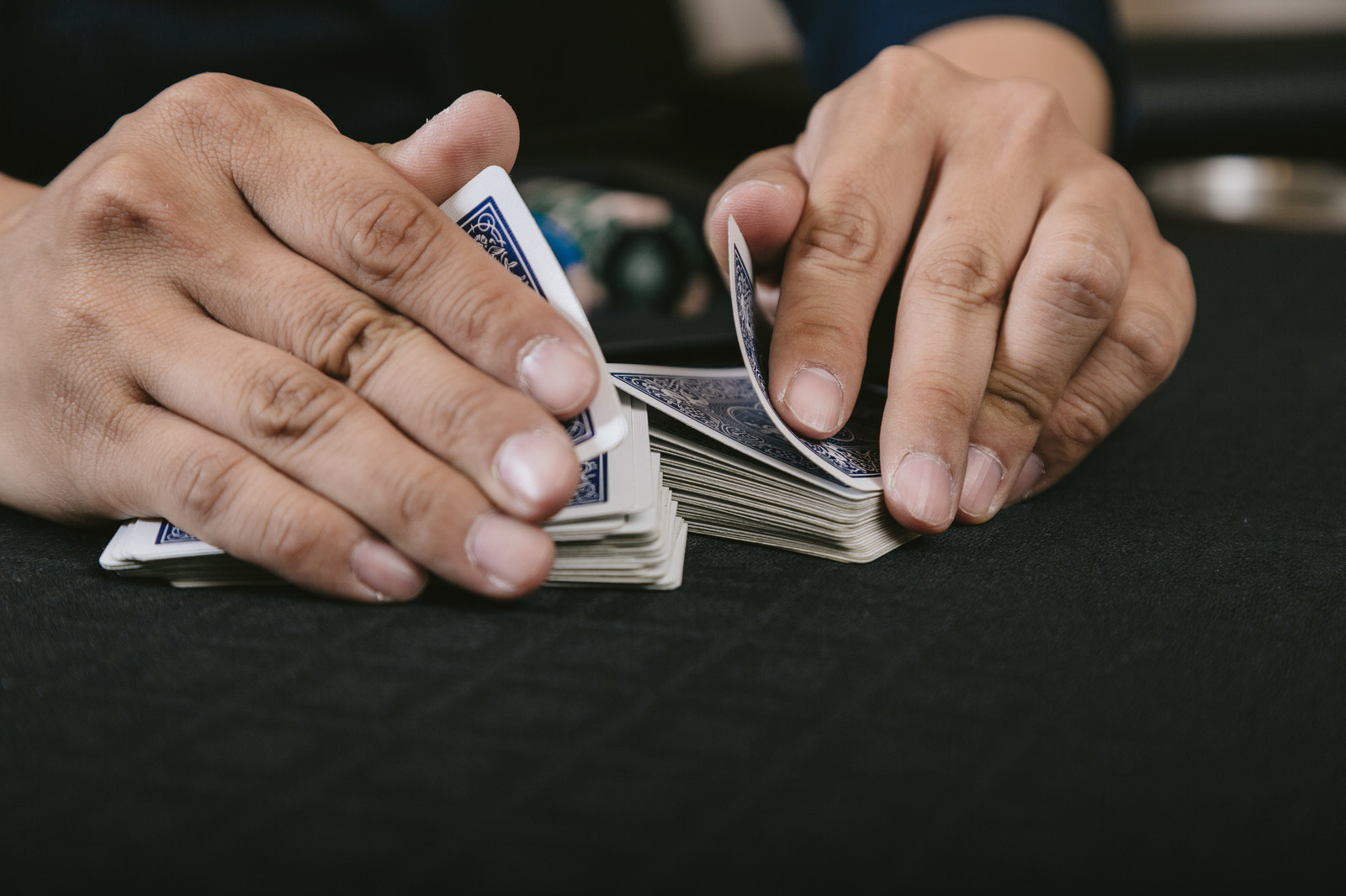カードシャッフル カード配布方法 修羅のポーカー